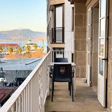 Puerto Cies - Calle De Ostras Con Terraza 3pax *