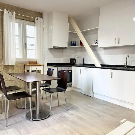 Puerto Cies - Calle De Ostras Con Terraza 3pax